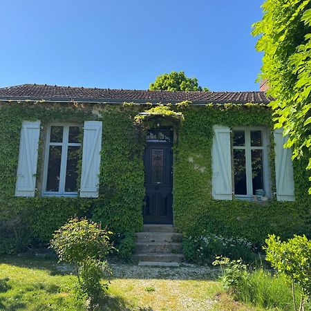 Cottage-Saint Laurent Sur Sevre Dış mekan fotoğraf
